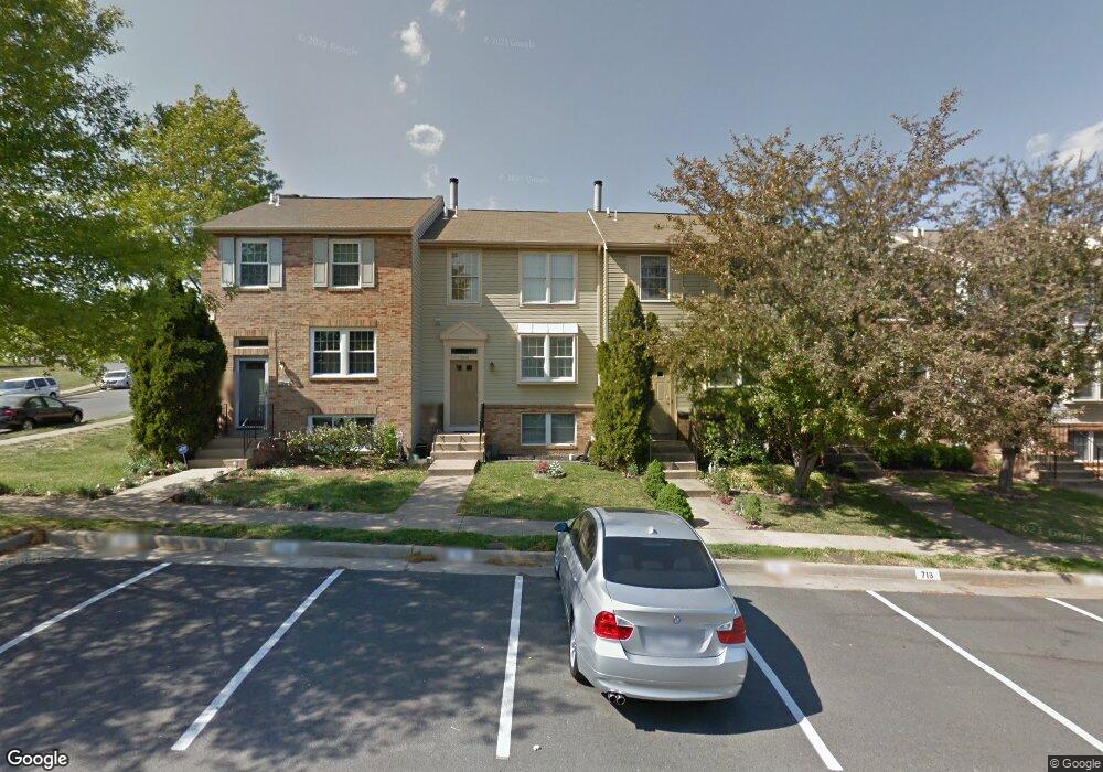 13976 Middle Creek Place, Centreville, VA 20121 - photo 1