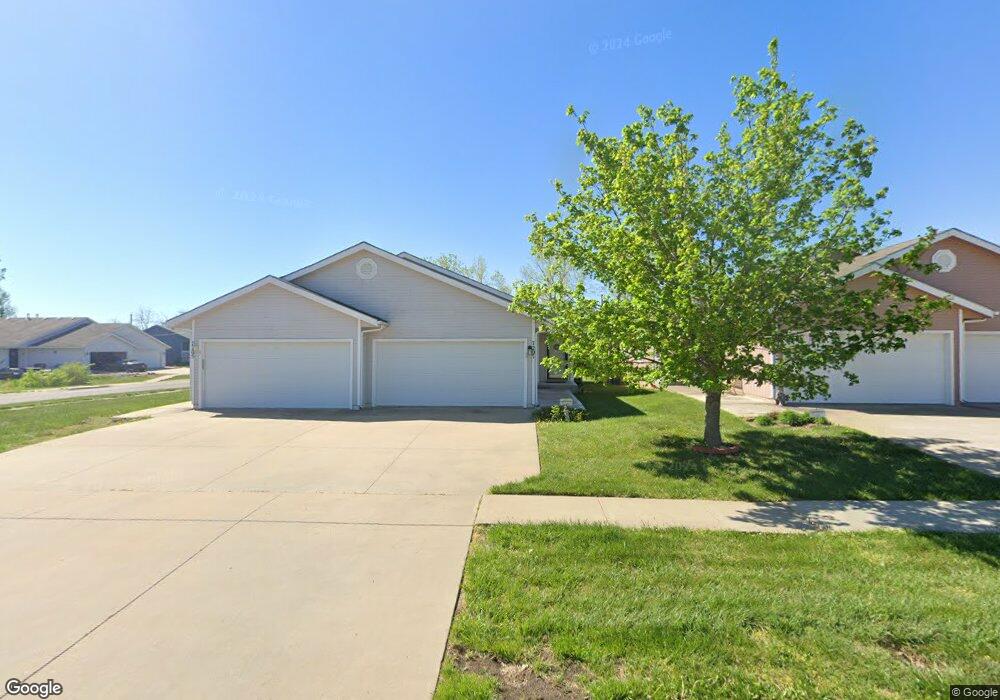 7207 SW 23rd Ct, Topeka, KS 66614 - photo 1