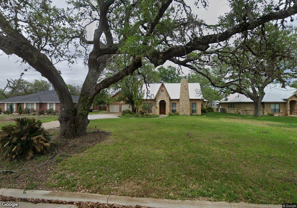 1404 Woodland Ct, Hondo, TX 78861 - photo 1