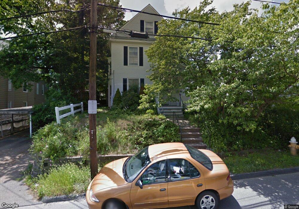 9 Gates Ln, Worcester, MA 01603 - photo 1