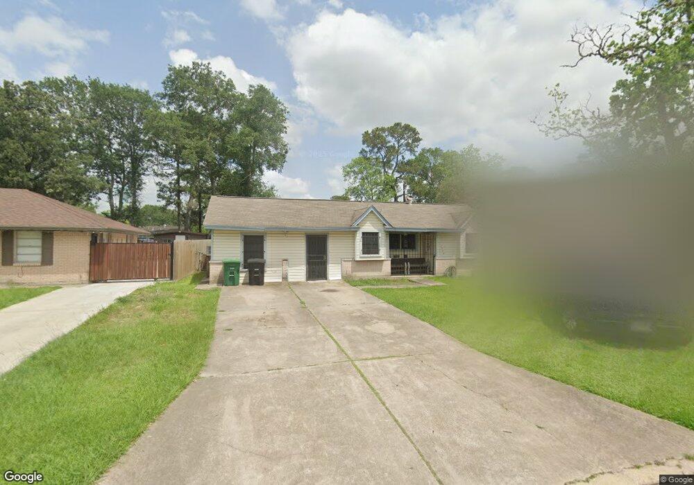 10538 Lera St, Houston, TX 77016 - photo 1