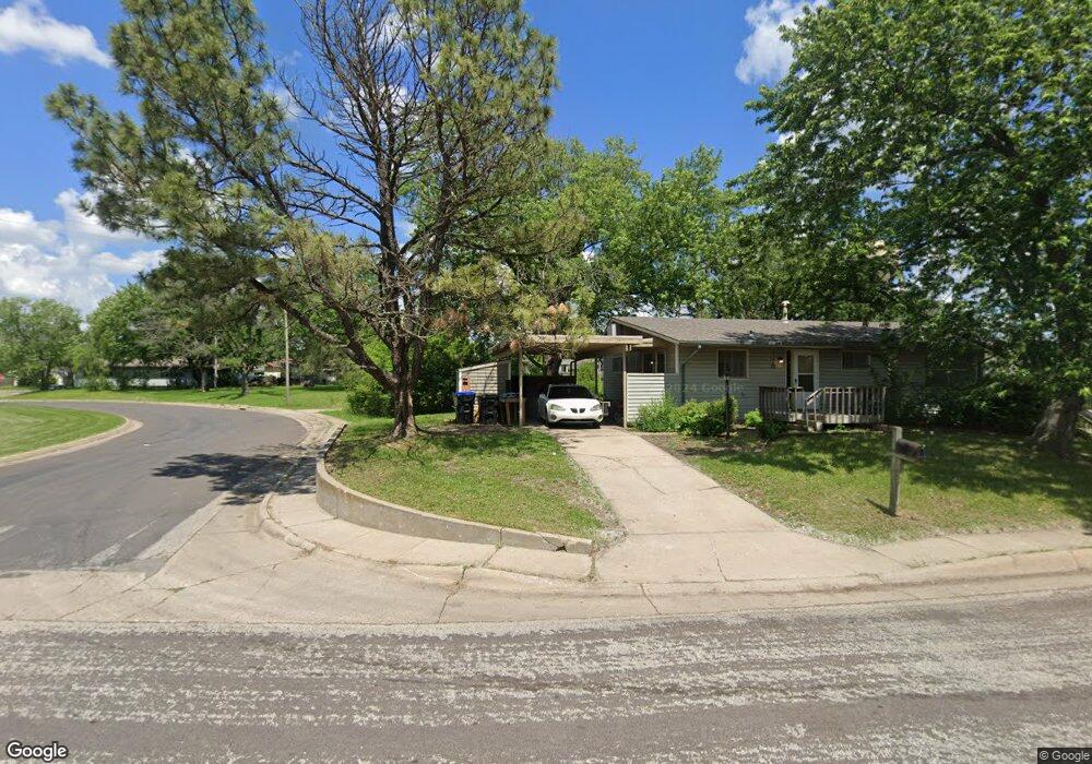 6906 SW Montara Pkwy, Topeka, KS 66619 - photo 1