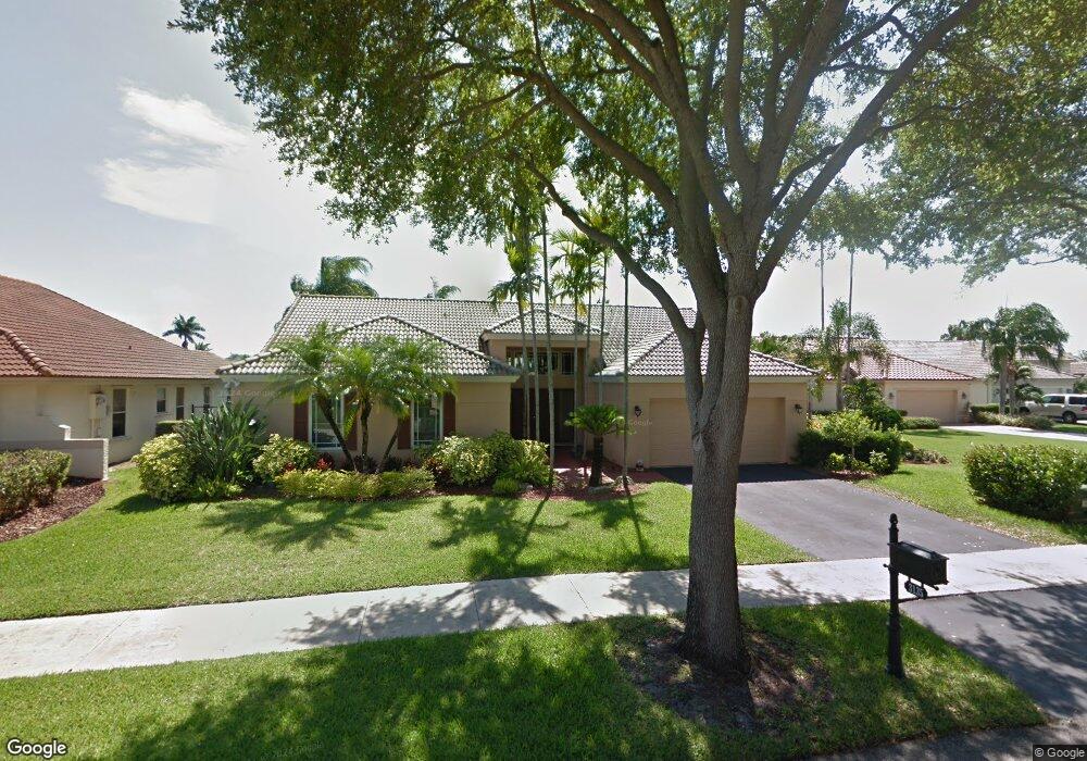 3135 Maple Ln, Davie, FL 33328 - photo 1