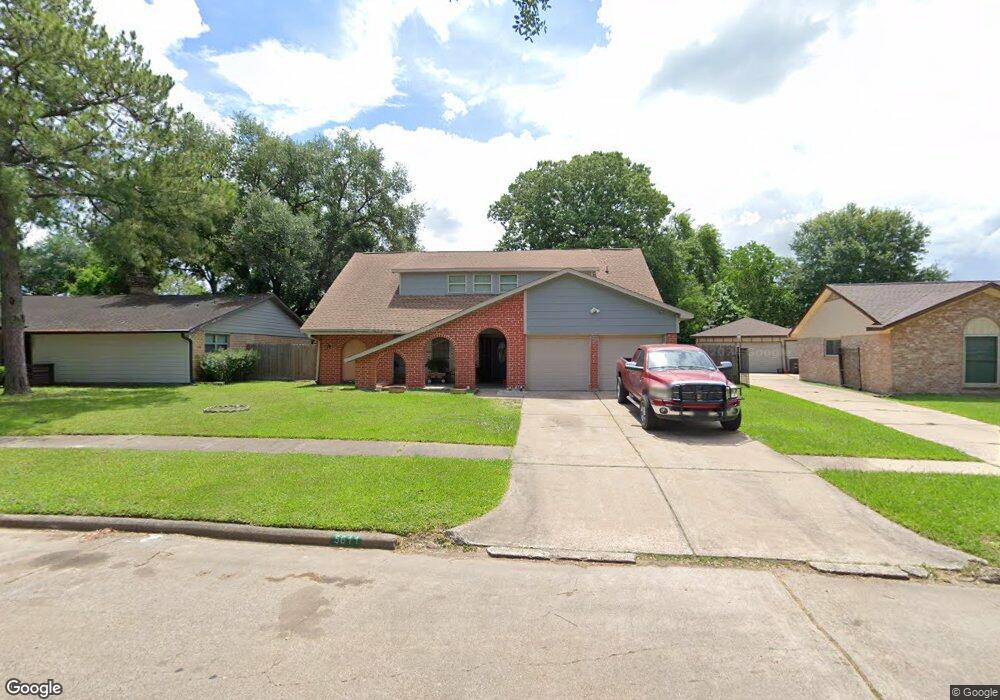 5611 Long Creek Ln, Houston, TX 77088 - photo 1