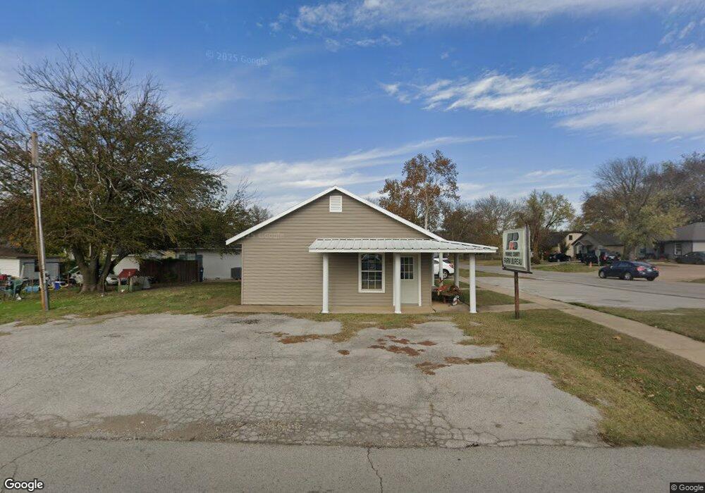 200 N Division St, Cleveland, OK 74020 - photo 1