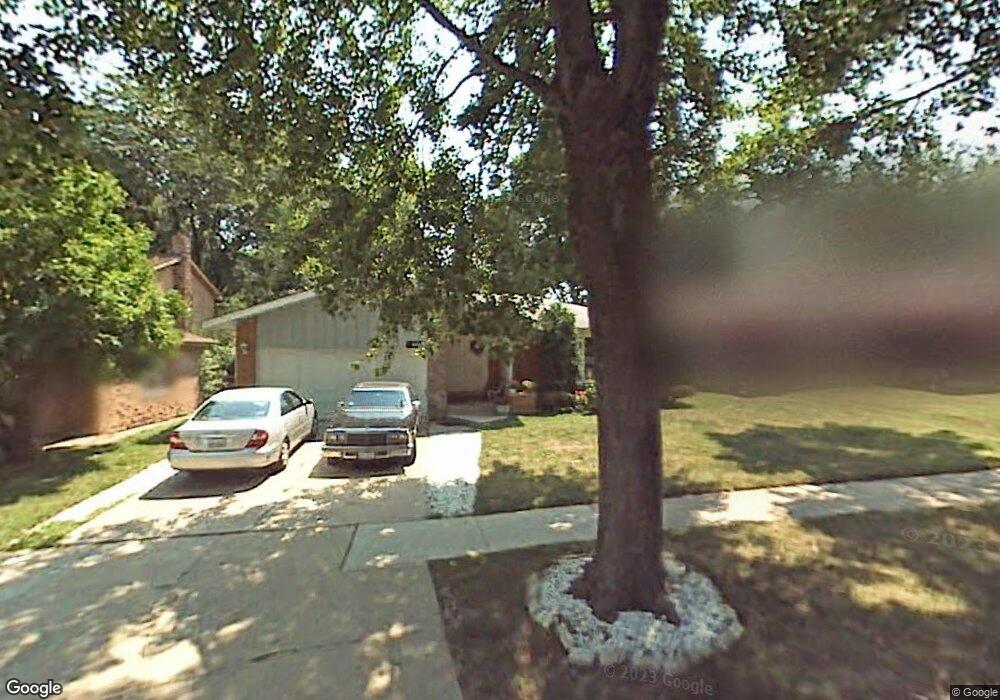 4207 Cedarwood Ln, Matteson, IL 60443 - photo 1