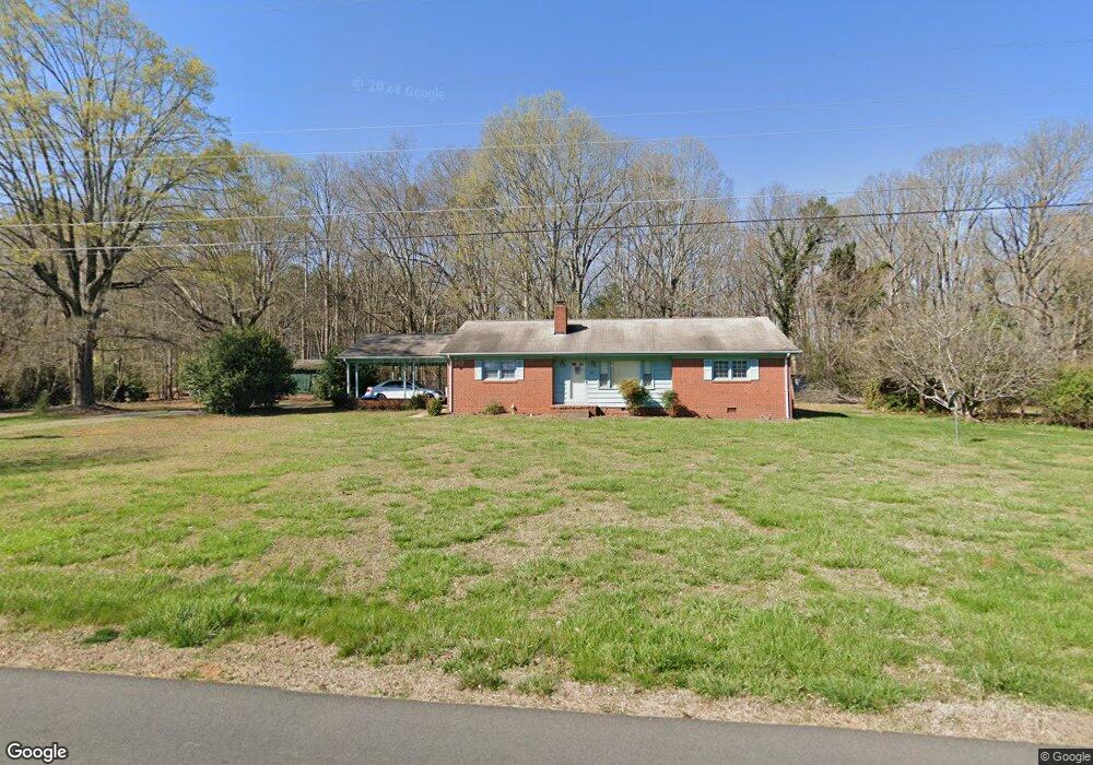 801 N Glenn Ave, Siler City, NC 27344 - photo 1