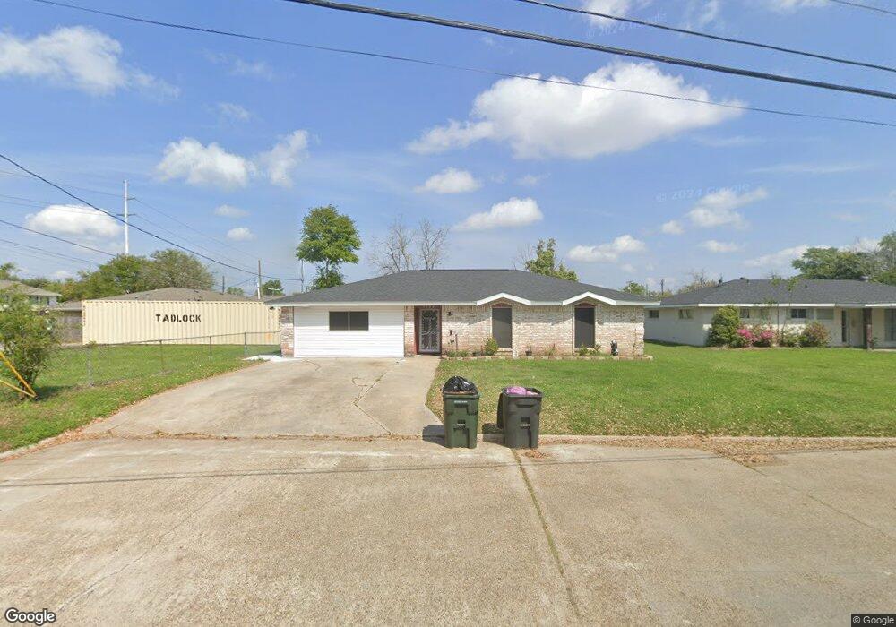 1105 N Elton Ct, Lake Charles, LA 70607 - photo 1