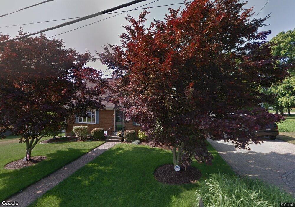 76 Hilltop Rd, Cumberland, RI 02864 - photo 1