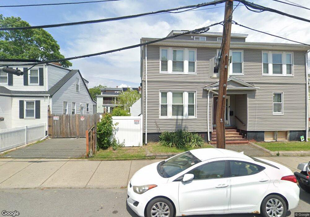 13 Olive St, Lynn, MA 01902 - photo 1