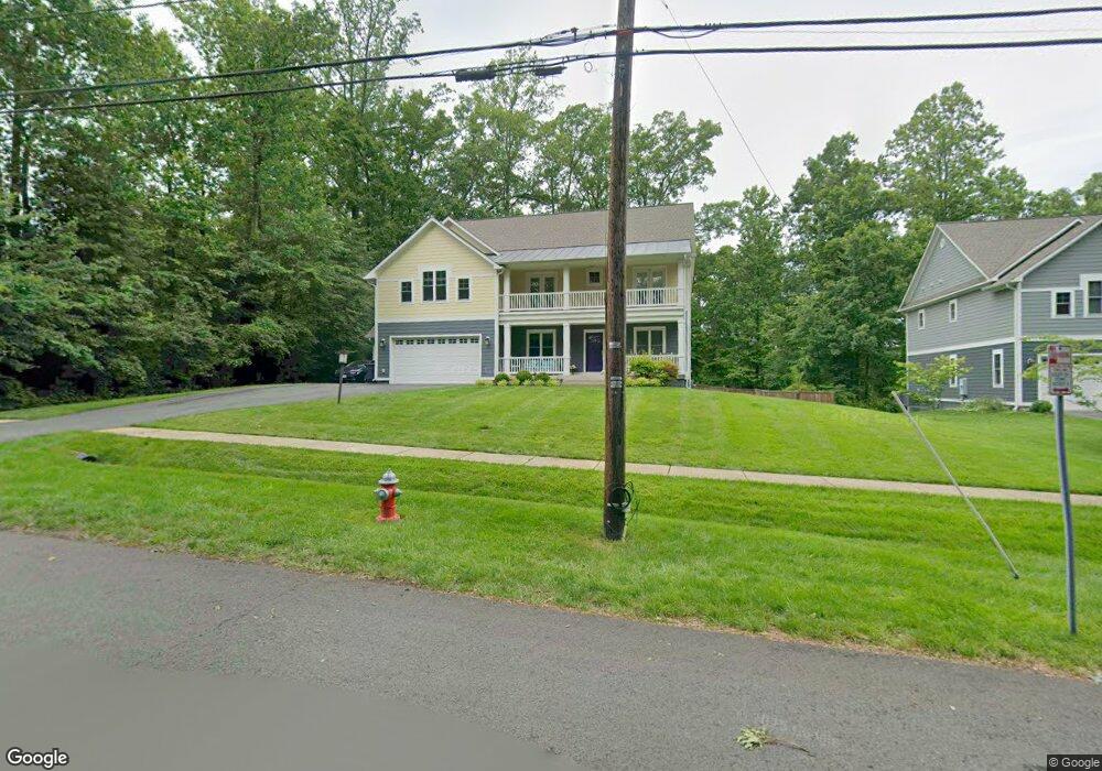 9222 Old Burke Lake Rd, Burke, VA 22015 - photo 1