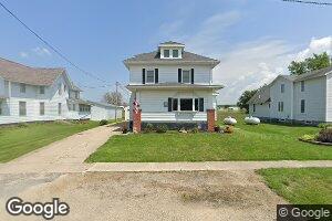303 E Green St, Wyoming, IA 52362