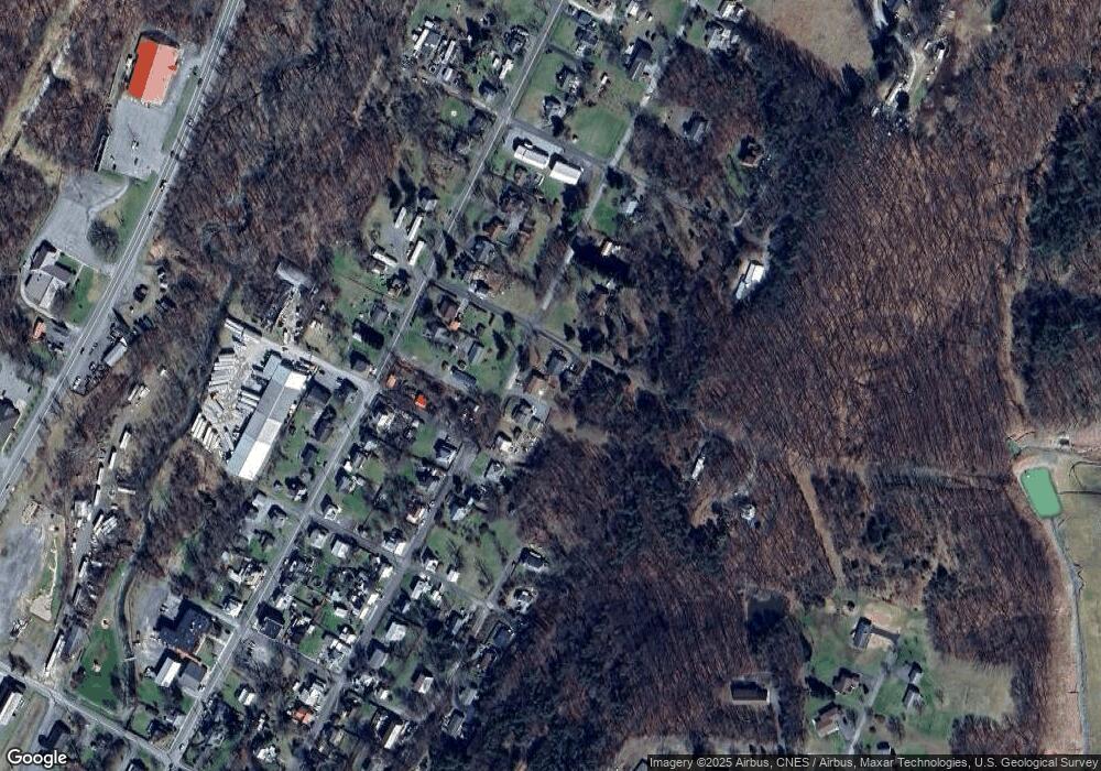 12 N Laurel Ave, Berkeley Springs, WV 25411 - photo 1