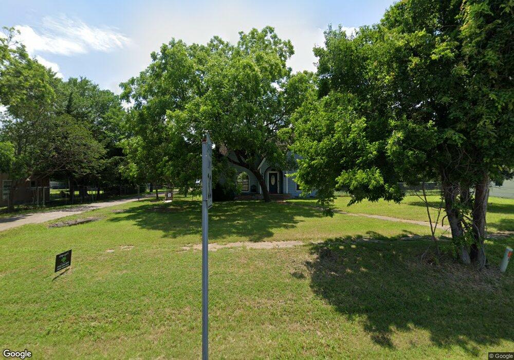 607 SW Main St, Ennis, TX 75119 - photo 1