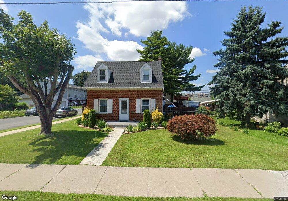 402 N Irving St unit 406, Allentown, PA 18109 - photo 1