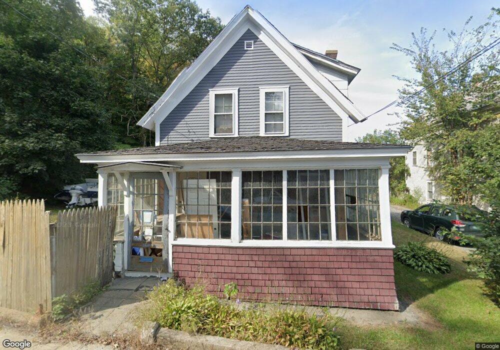 29 Oak St, Bellows Falls, VT 05101 - photo 1