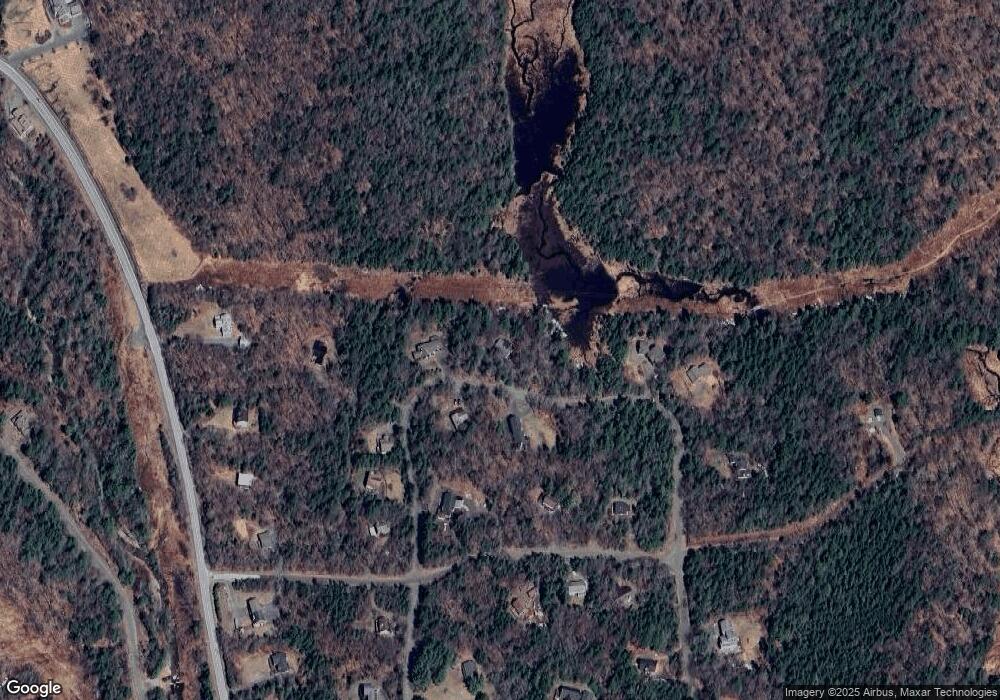 109 E Village Cir, Wilmington, VT 05363 - photo 1