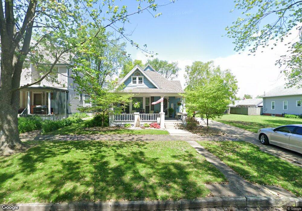 1016 Wabash Ave, Mattoon, IL 61938 - photo 1