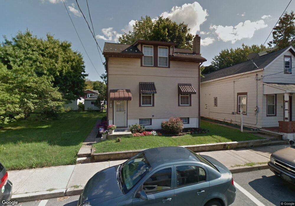 32 W 2nd St, Alburtis, PA 18011 - photo 1