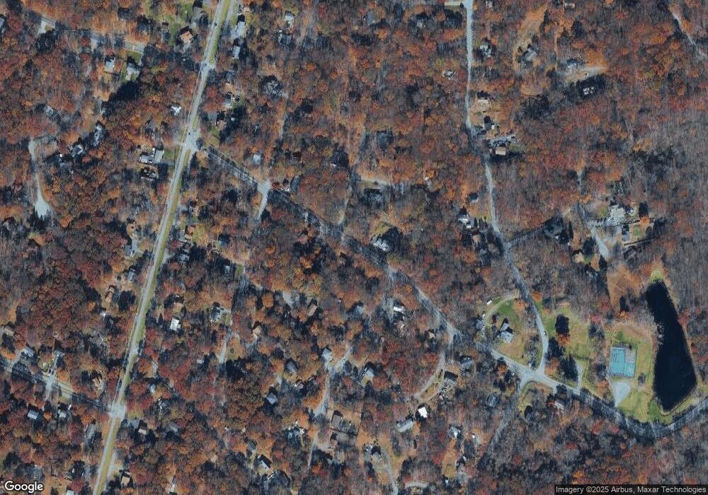 1005 Pine Ridge, Bushkill, PA 18324 - photo 1