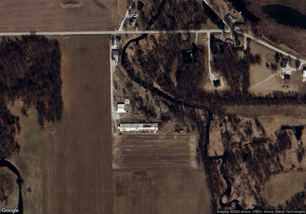 7739 W Crystal Lake Rd, Warsaw, IN 46580 - photo 1