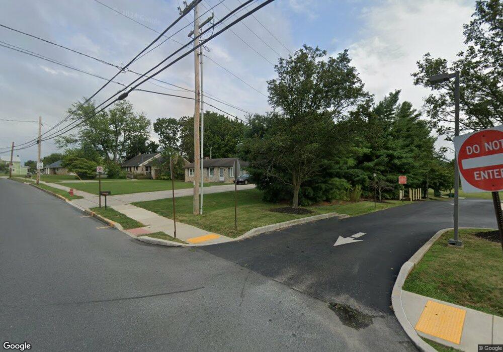 226 W King St, Littlestown, PA 17340 - photo 1