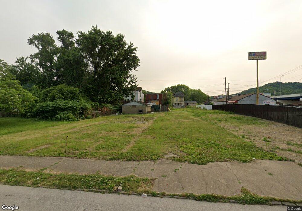 111 S York St, Wheeling, WV 26003 - photo 1