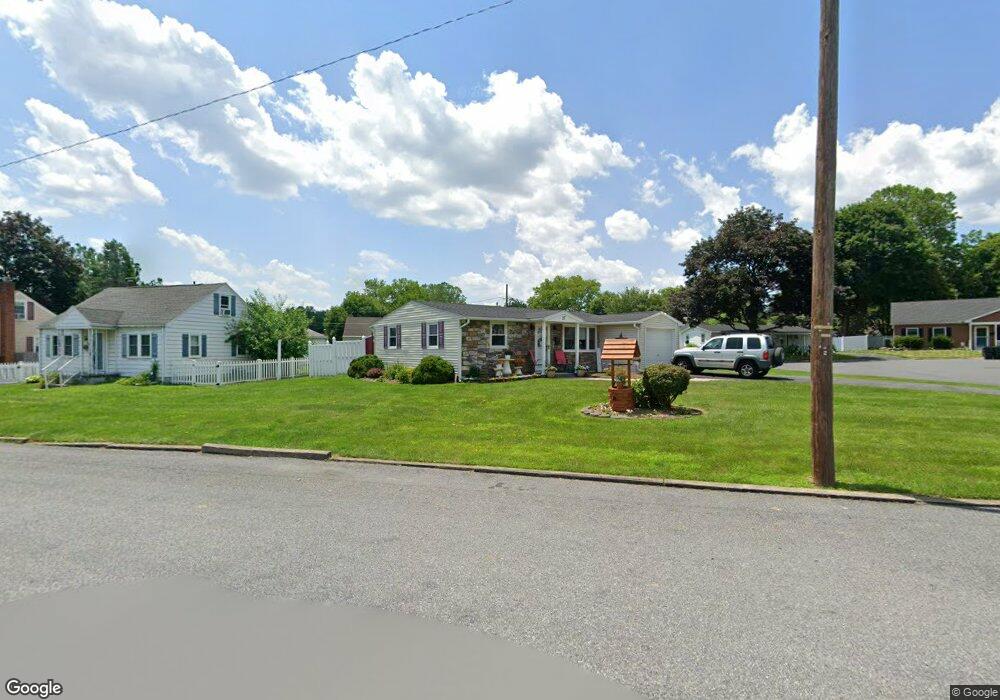 27 Seyfried Ave, Nazareth, PA 18064 - photo 1