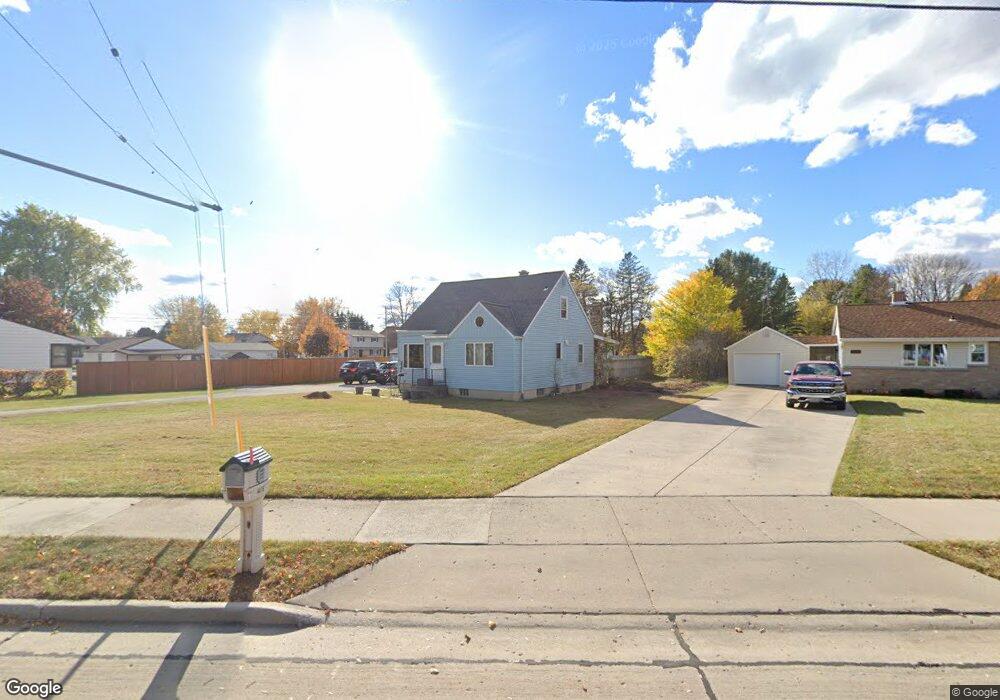 4412 Mishicot Rd, Two Rivers, WI 54241 - photo 1