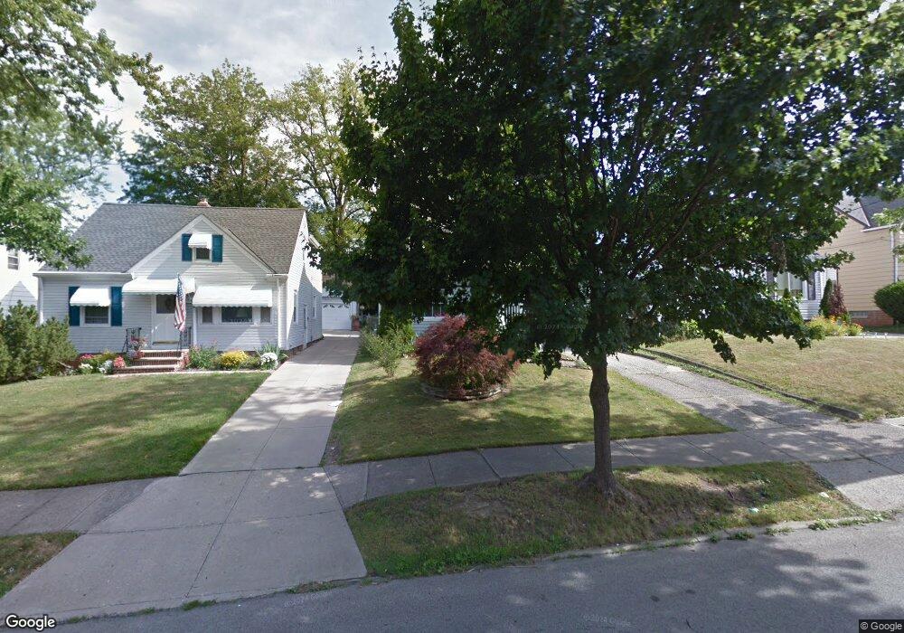 19001 Raymond St, Maple Heights, OH 44137 - photo 1