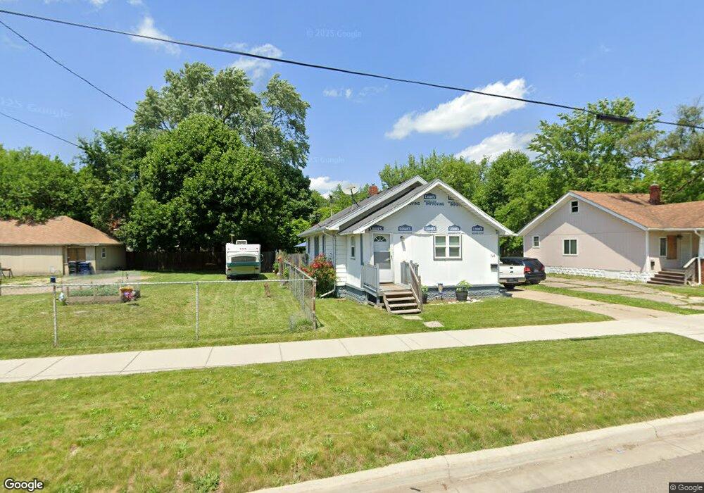 718 W Atherton Rd, Flint, MI 48507 - photo 1