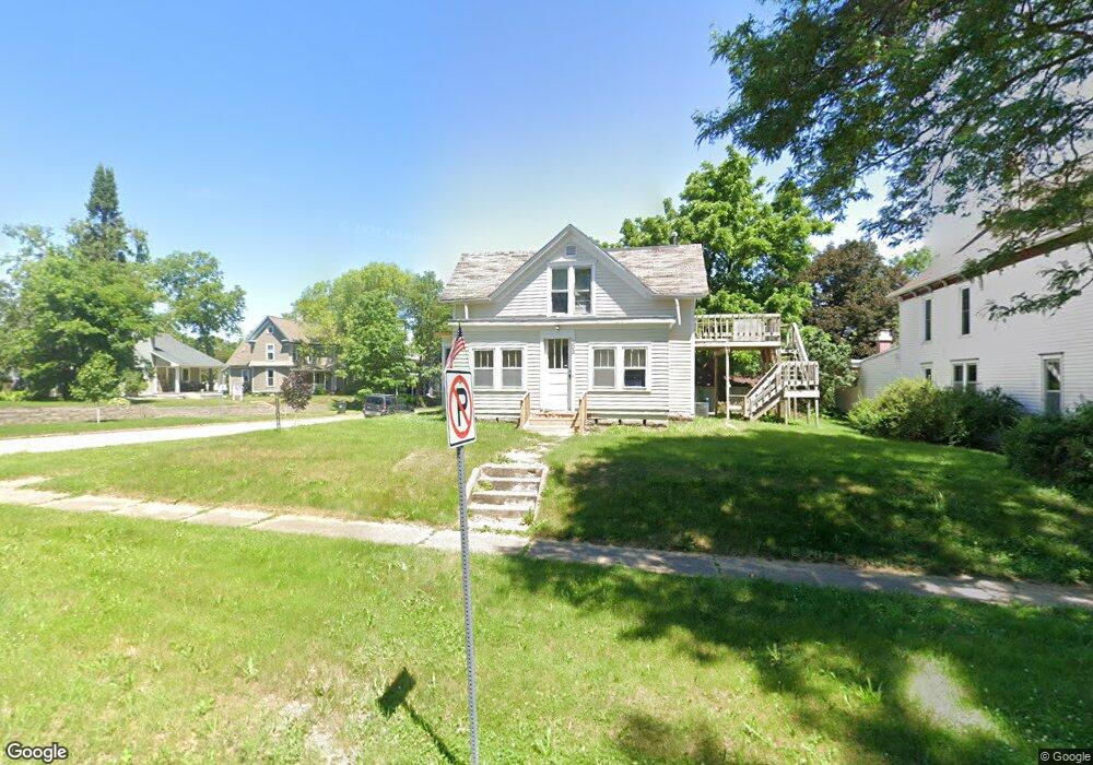 523 W 9th St, Cedar Falls, IA 50613 - photo 1