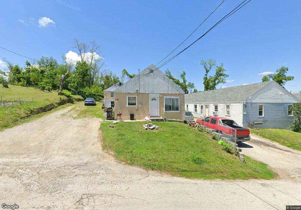 210 27th St NW, Cedar Rapids, IA 52405 - photo 1