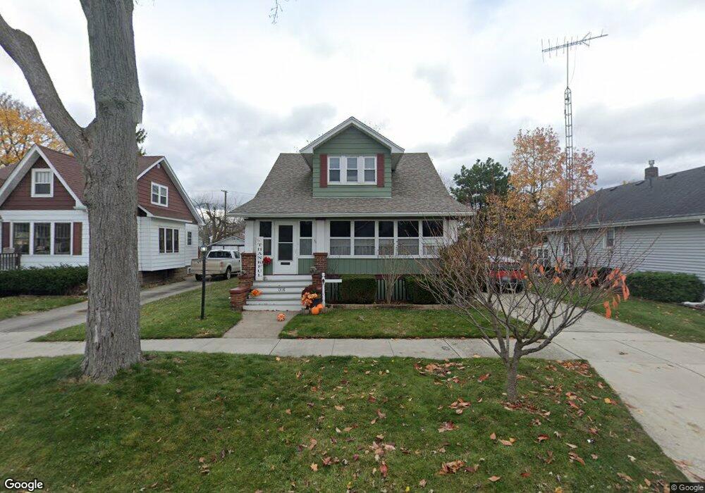 1318 17th St, Port Huron, MI 48060 - photo 1