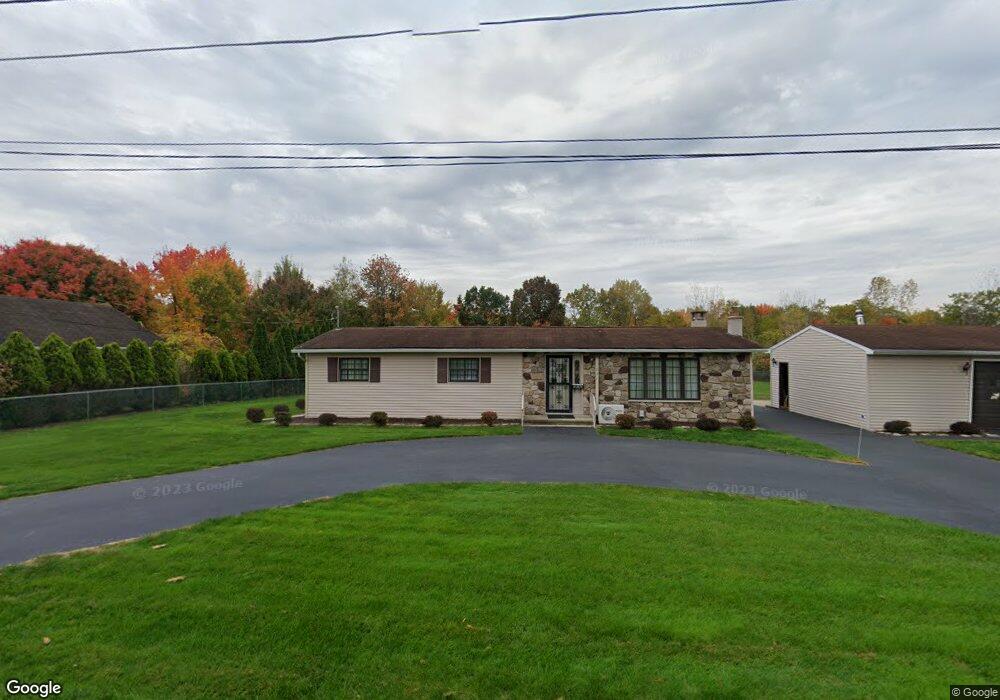 831 Elm St, Olyphant, PA 18447 - photo 1