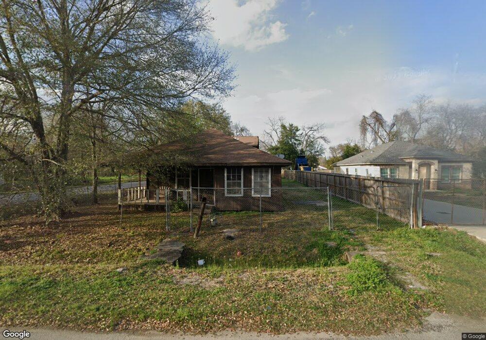 990 Wall St, Houston, TX 77088 - photo 1