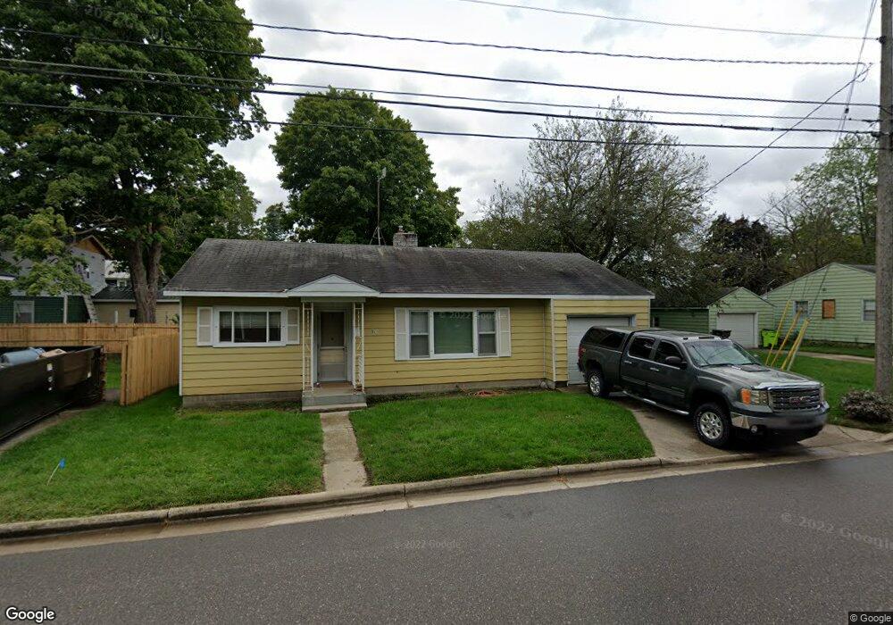 514 Suffolk St, Lowell, MI 49331 - photo 1