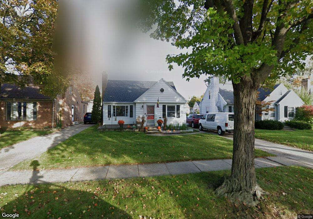 2207 Quentin Ave, Lansing, MI 48910 - photo 1