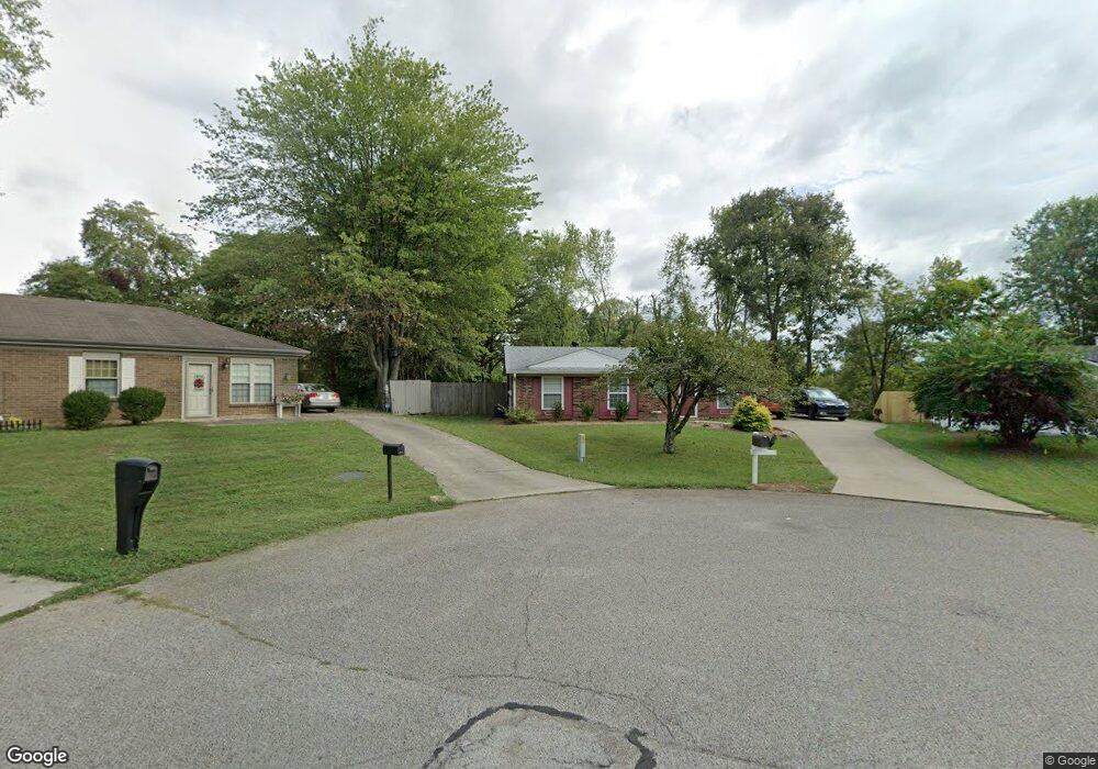 6812 Yvonne Ct, Louisville, KY 40228 - photo 1