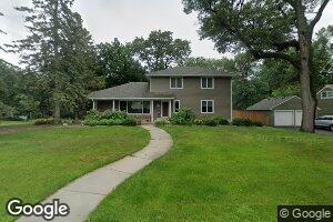 948 Robinhood Place, Saint Paul, MN 55126
