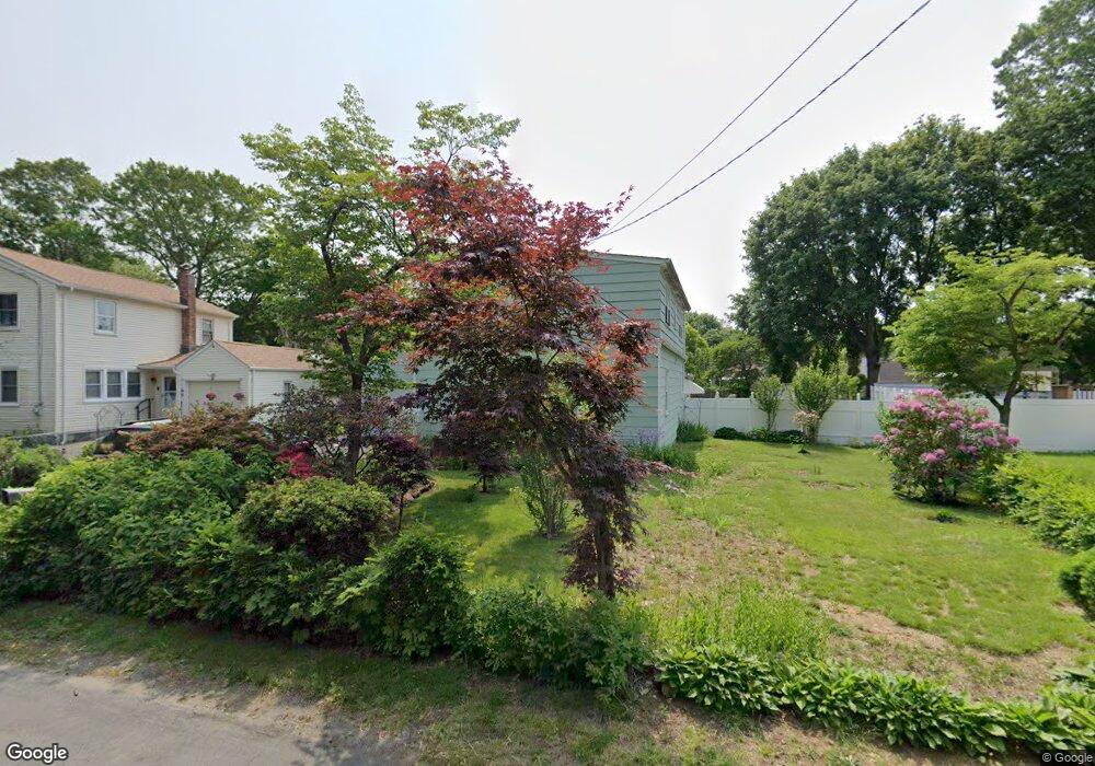 48 Roger Williams Rd, Bridgeport, CT 06610 - photo 1