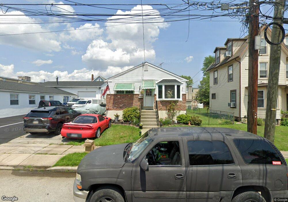 224 Ridley Ave, Folsom, PA 19033 - photo 1