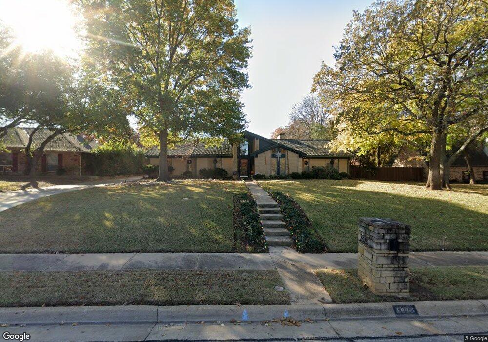 1616 Wimbleton Dr, Bedford, TX 76021 - photo 1