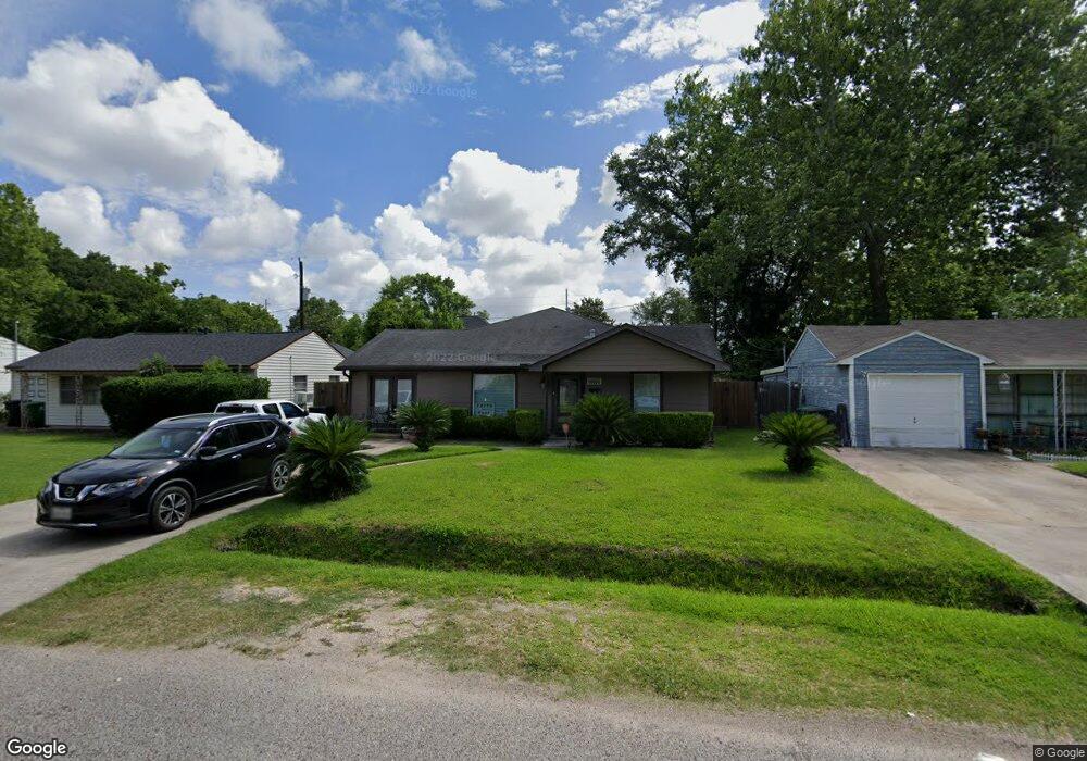 10006 Lonallen St, Houston, TX 77088 - photo 1