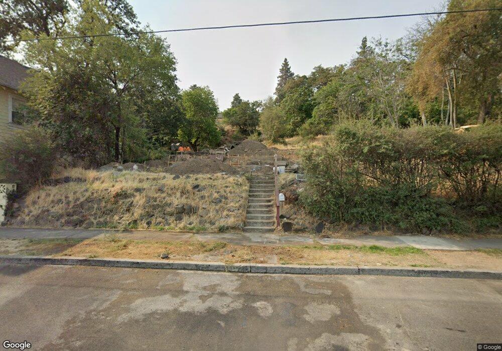 504 E 14th St, the Dalles, OR 97058 - photo 1