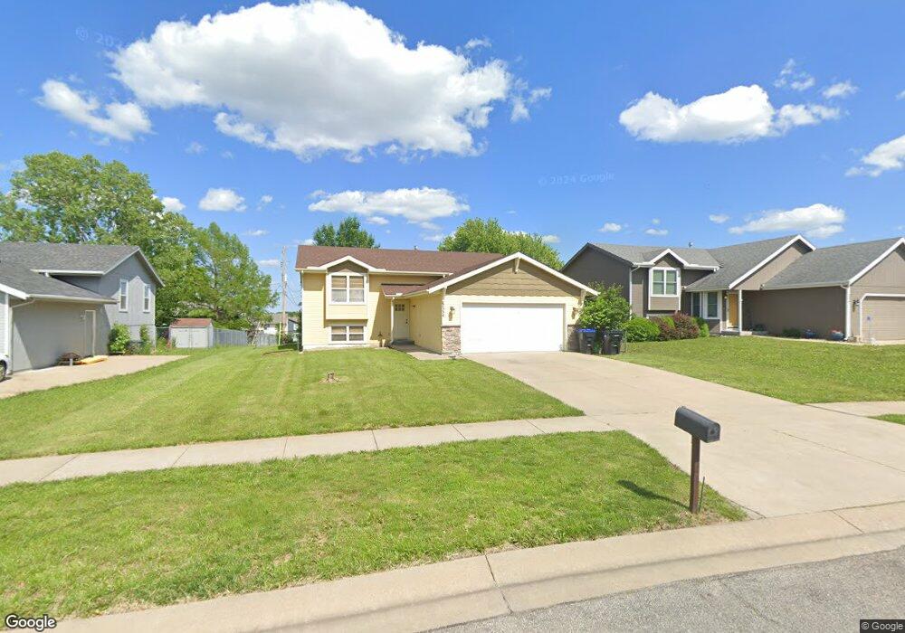 2334 SW Rother Rd, Topeka, KS 66614 - photo 1