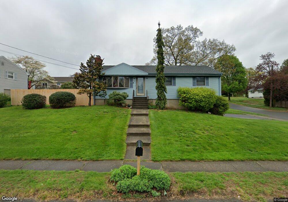 160 Goldbach Dr, Stratford, CT 06614 - photo 1