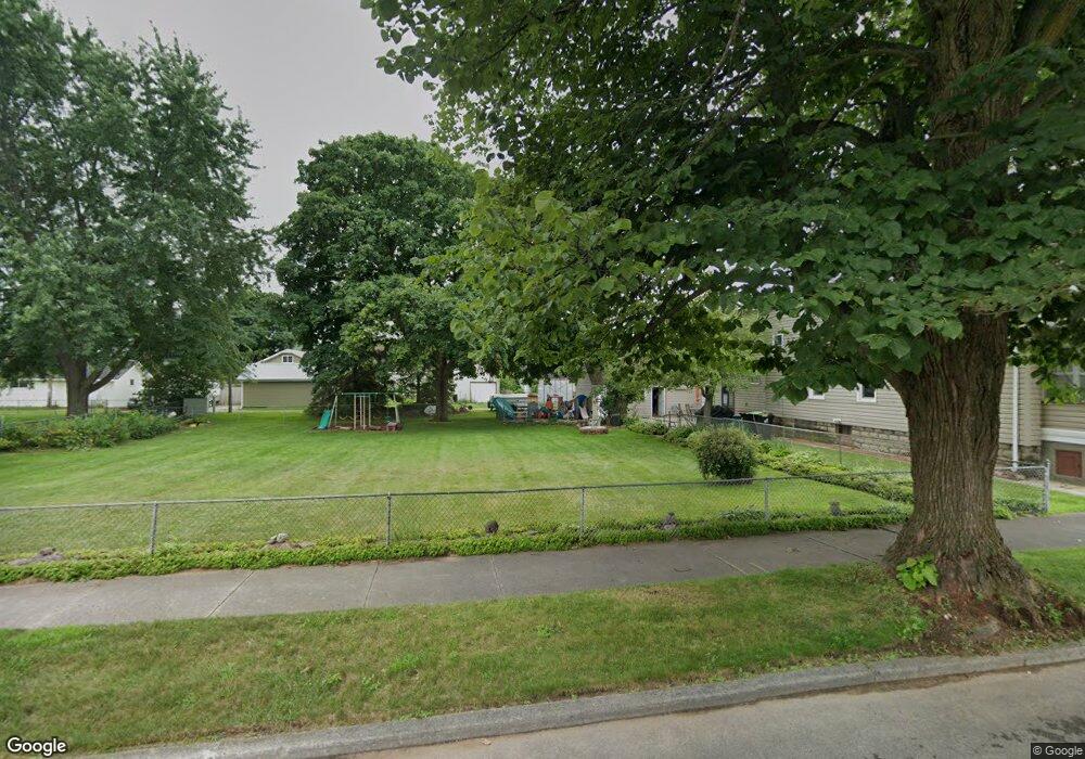 2021 15th Ave, Menominee, MI 49858 - photo 1