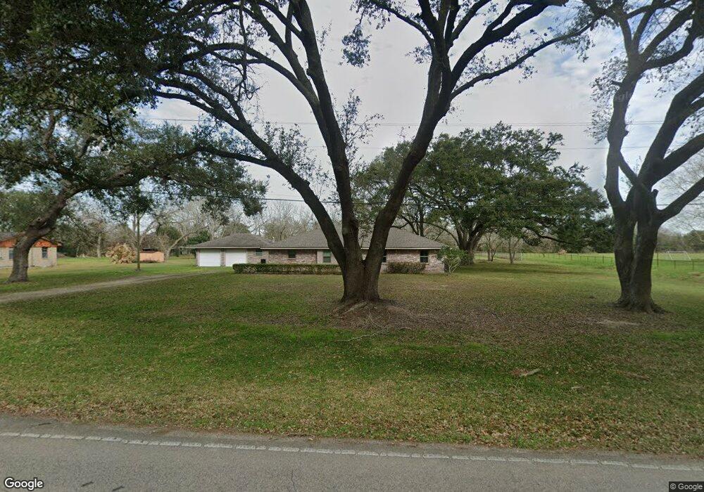 107 Fairway Dr, Alvin, TX 77511 - photo 1