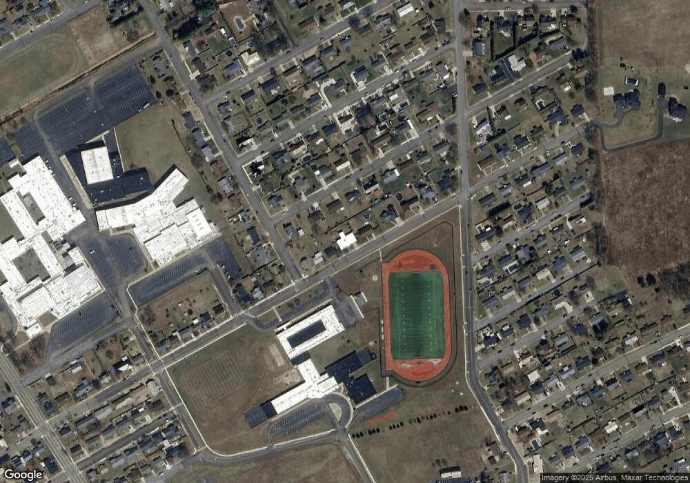 913 E 10th St, Berwick, PA 18603 - photo 1